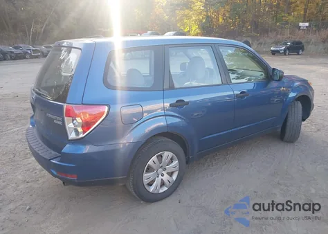 2010 Subaru Forester 2.5X из США, поврежденный, VIN JF2SH6AC4AG738004